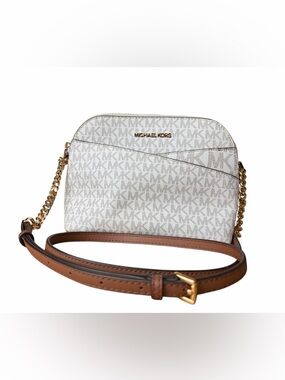 Michael Kors Jet Set Travel Md Dome Crossbody Vanilla 35F1GTVC6B